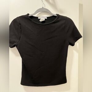 Never worn black ribbed t shirt, Caution to the wind, size M